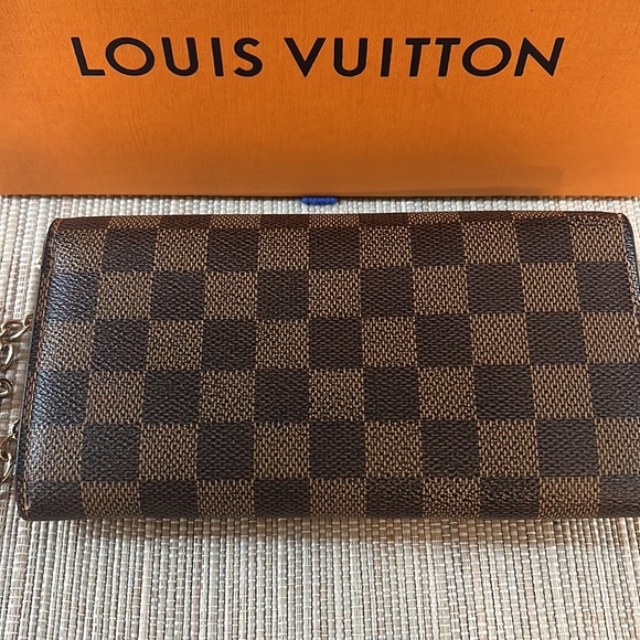 Louis Vuitton wallet - Picture 3 of 9